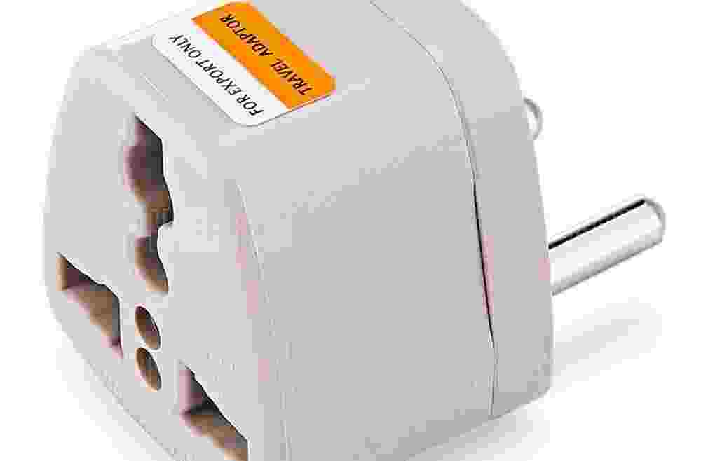offertehitech-gearbest-Universal Socket to EU Plug Adapter Home Wall Charger
